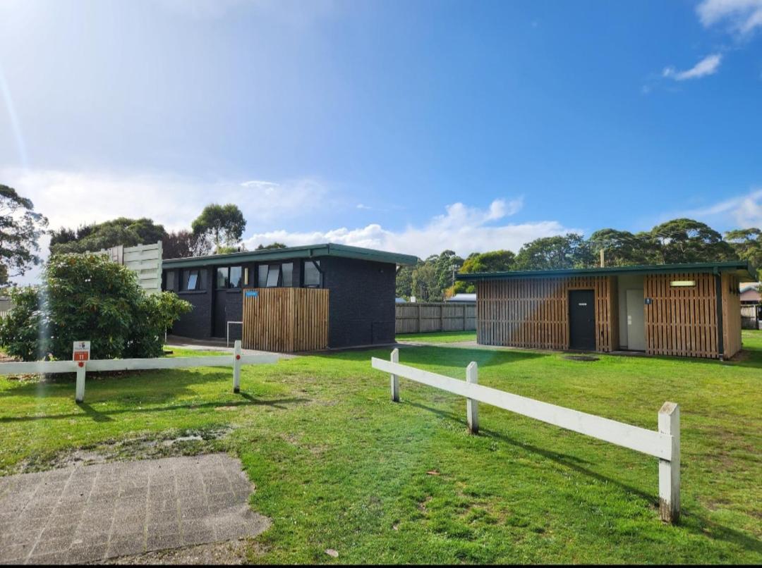 Strahan Beach Tourist Park Exterior photo