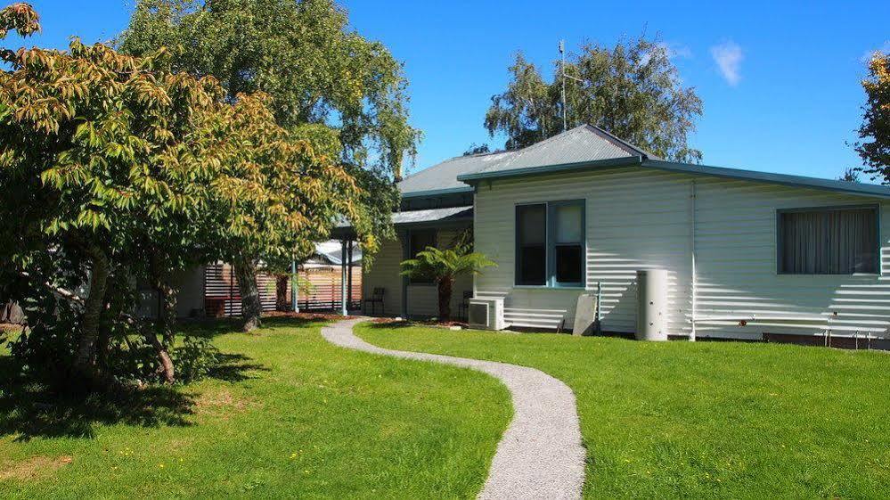 Strahan Beach Tourist Park Exterior photo